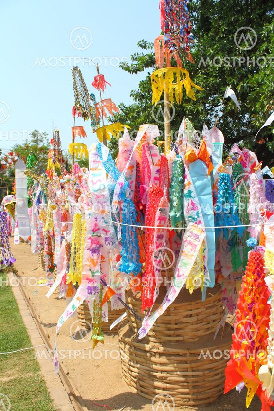 Color paper flag for Buddha worship