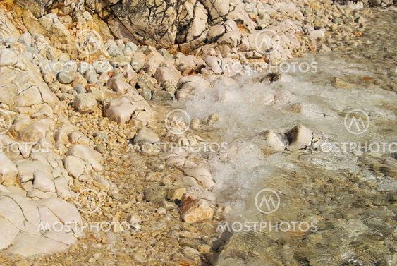 Kiesel am Strand - pebble on the beach 32
