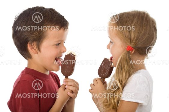 Kids eating ice cream