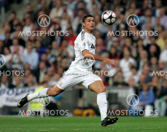 Critiano Ronaldo player of football of Real Madrid