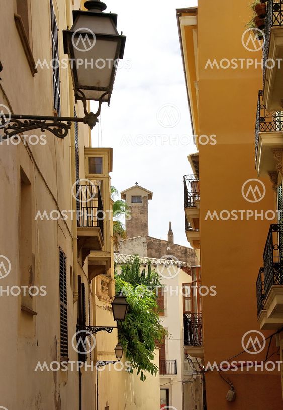 old street in Palma de Mallorca