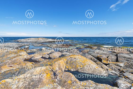 Coastal scene with rocks, seascape with horizon
