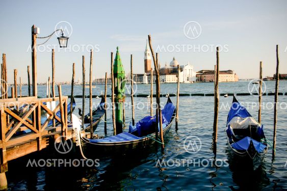 Venecian Gondolas
