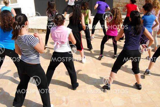 Dance Group 02