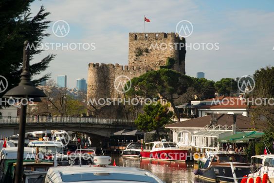 Ey aşkımın doğduğu diyardan geçen Göksu