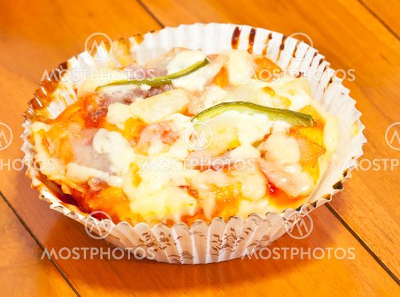 pizza cup on wood table