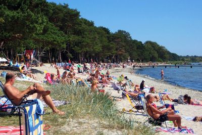Hällevik, på stranden