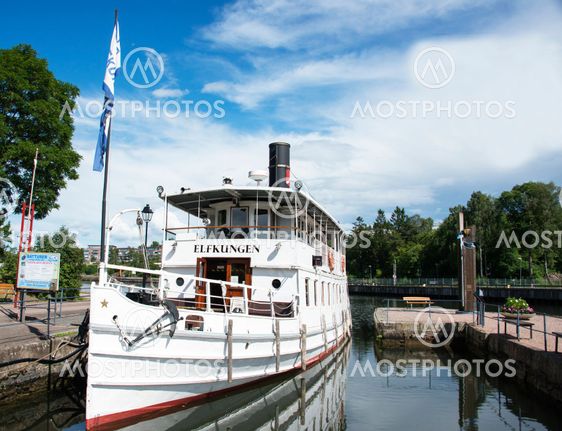 m/s Elfkungen, Trollhätte Kanal