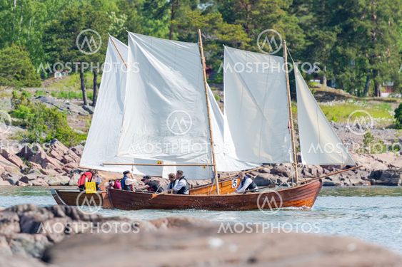Classic postal rowing contest between Grisslehamn and...