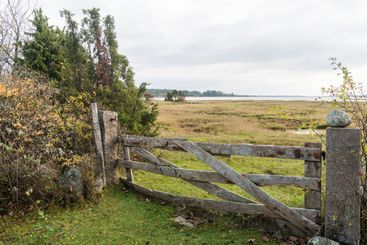 Traditionell grind vid Södviks sjömarker på Öland