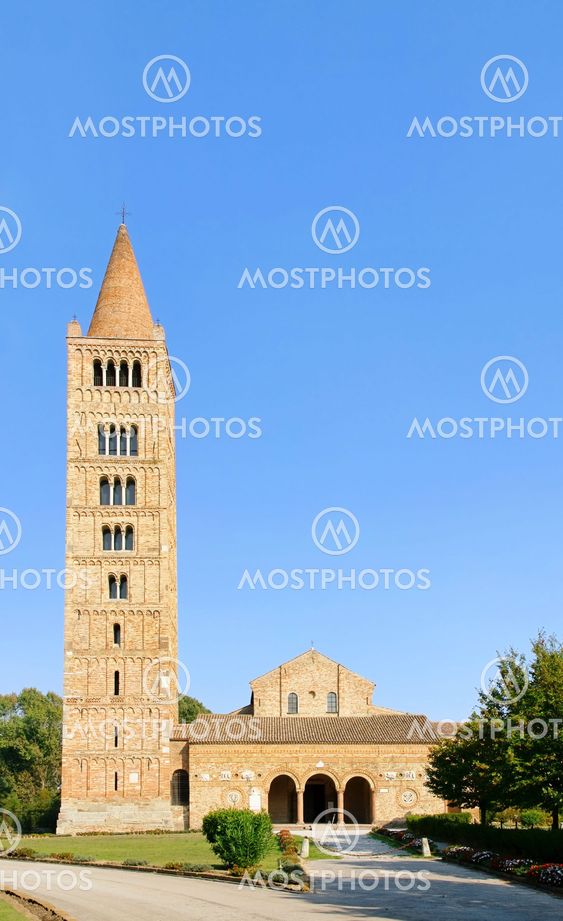 Pomposa Kloster - Pomposa abbey 01