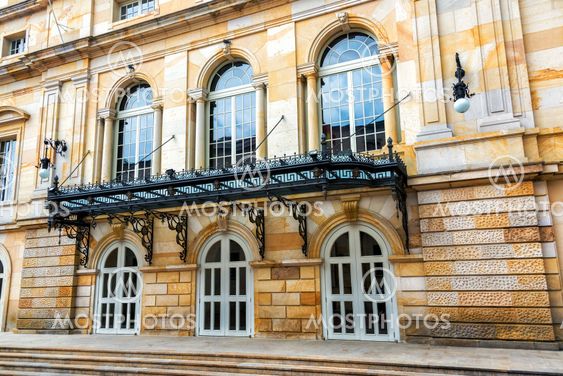 Colon Theater Facade