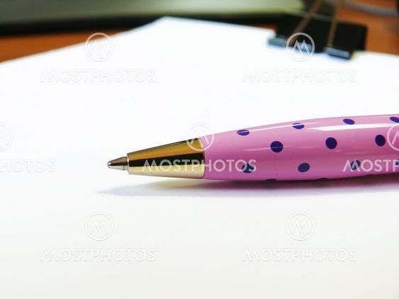 Pink pen