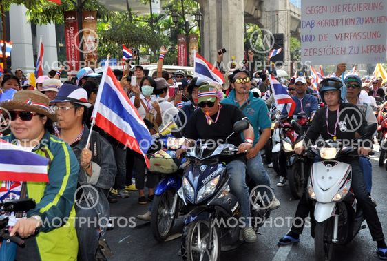 Bangkok, Thailand: Operation Shut Down Bangkok...
