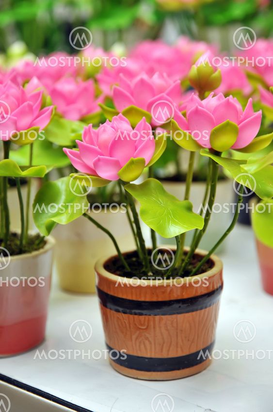 Artificial flowers