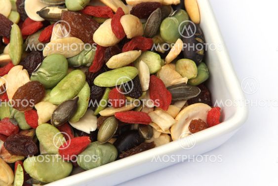 organic mixed nuts and dry fruits