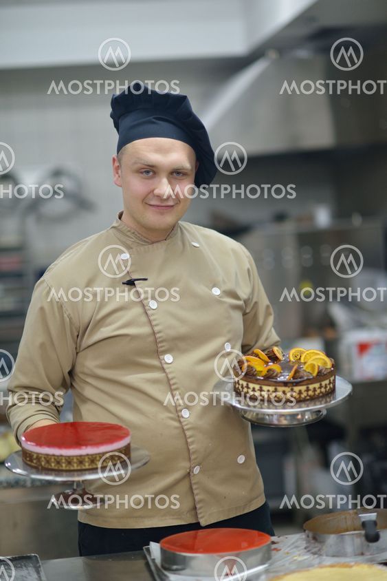 chef preparing desert cake in the kitchen