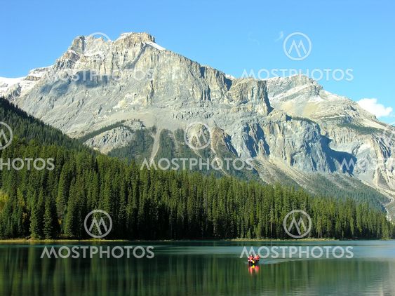 Emerald Lake, Yoho National Park, British Columbia, Canada