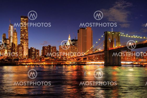 New York City Brooklyn Bridge at night
