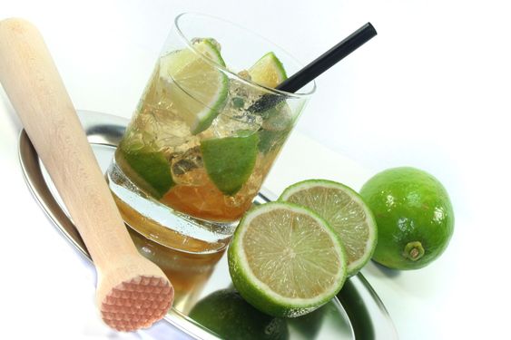Caipirinha with fresh lime