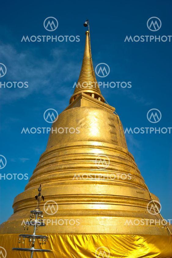 vivid color of golden stupa