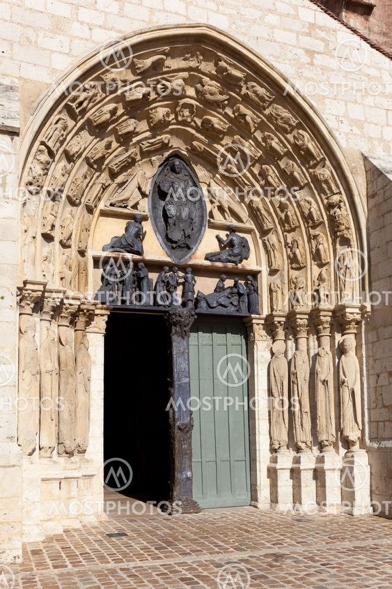 Saint-Ayoul church, Provins, Ille de France, France