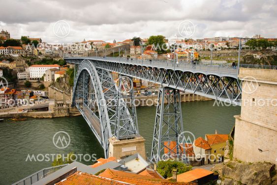 Ponte Luis I bridge, Porto