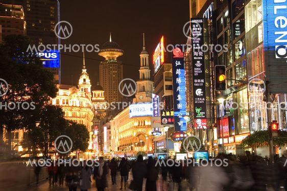 Shanghai - Nanjing Road by night