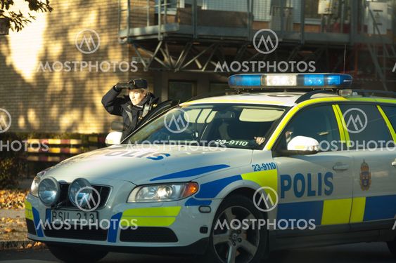 Police barriers in Örebro