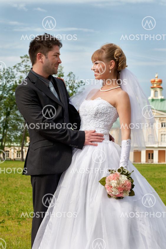 groom and the bride at the palace