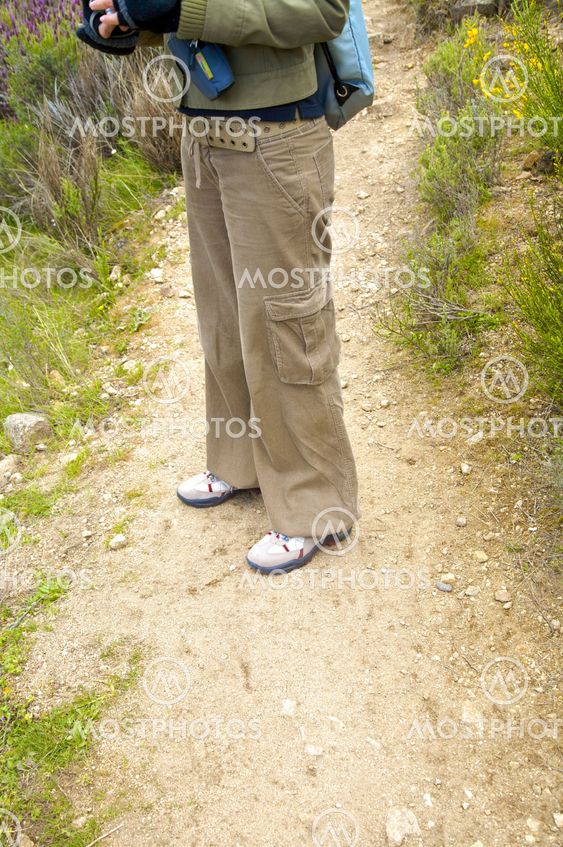 trousers with big pockets