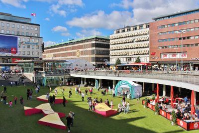 Ett grönskande Sergels torg