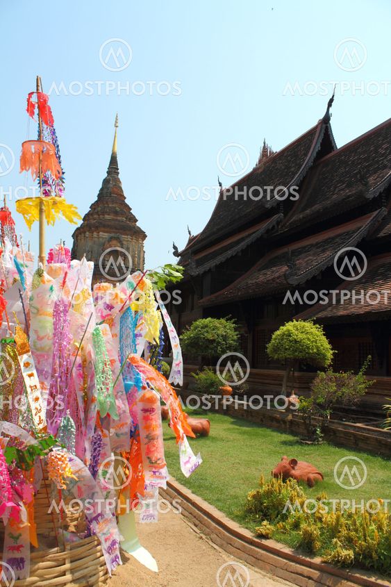 Color paper flag for Buddha worship