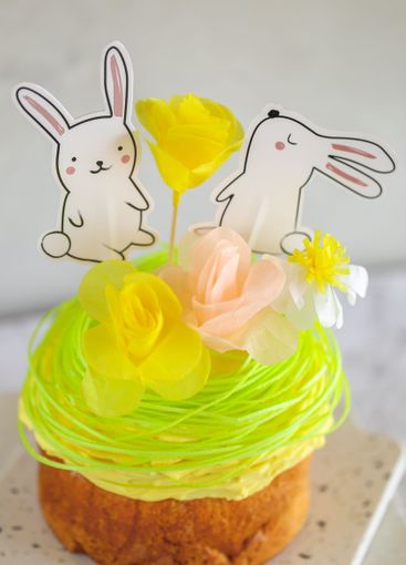 Decorated Baking with Paper Topiaries and Edible Sugar...