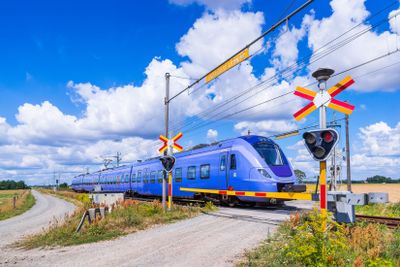 Skånetrafikens pågatåg till Kristianstad vid en...