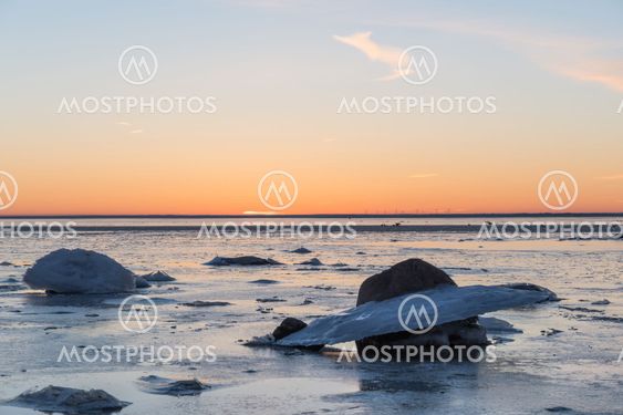 Coastal ice formations