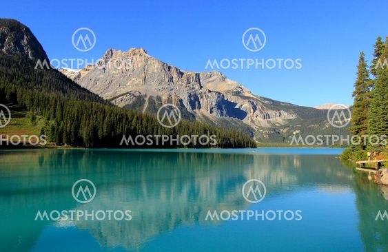 Emerald Lake, Yoho National Park, British Columbia, Canada