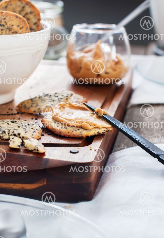 Cookies with Sesame Seeds and peanut butter