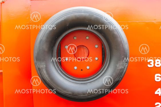 New ship details. Tire to protect shipboard