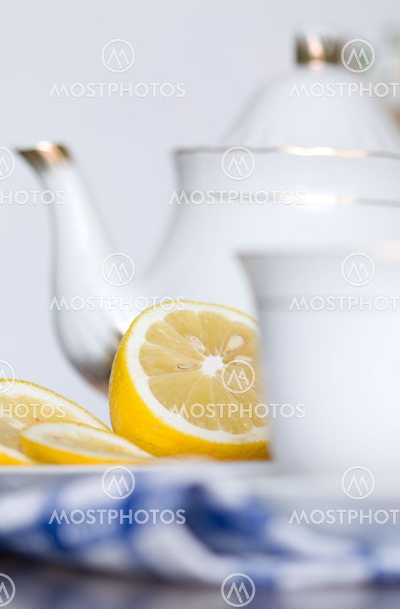 tea with lemon
