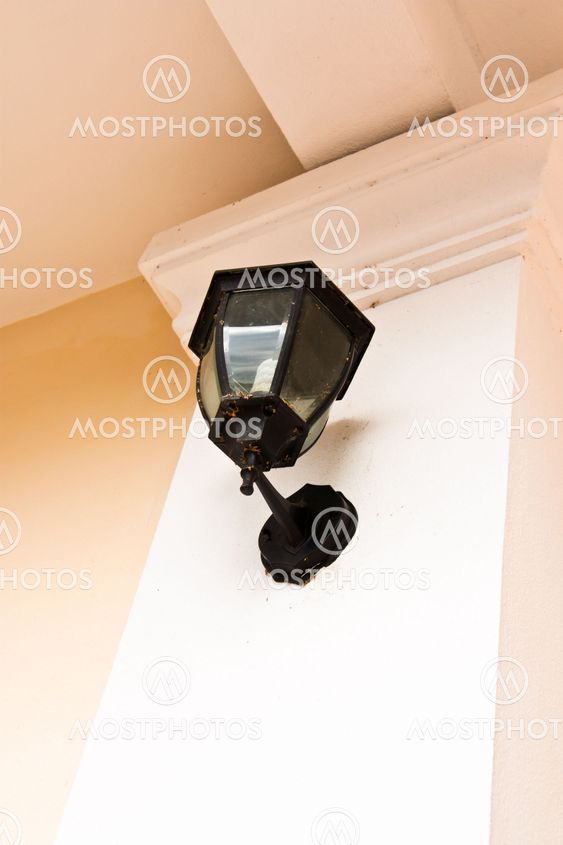 Wall lamp
