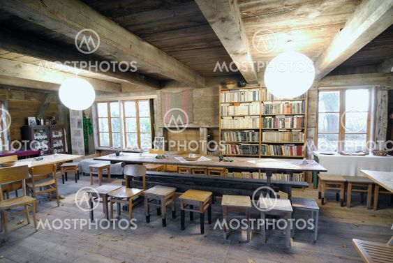 gamla biblioteket i landsbygden