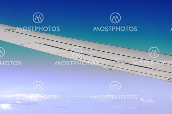 Aircraft wing