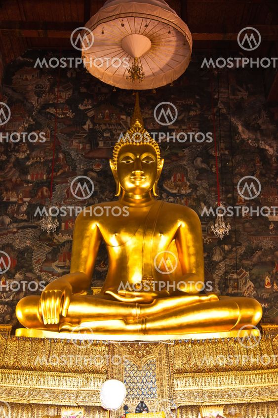 golden image of buddha in thailand