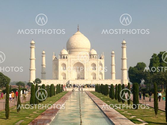 Beautiful white marble of the Taj Mahal