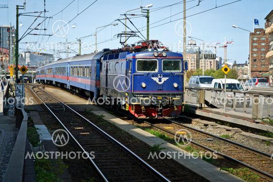 SJ train at Riddarholmen