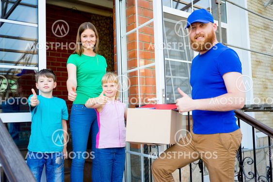 Delivery man delivering boxes