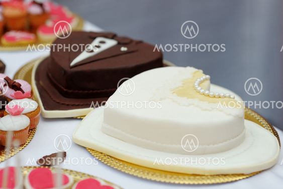Bride and groom cakes