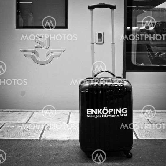 Suitcase on his way to Boston