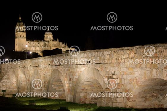Salamanca by night